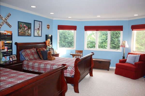 multifunctional bedroom ideas, monochromatic color scheme,