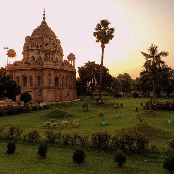 Begum Mursheer Zadi's Mausoleum, Lucknow, Uttar Pradesh