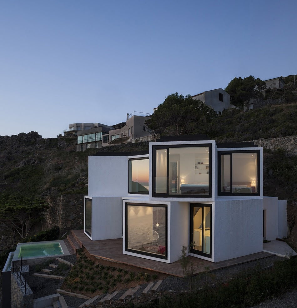 Seafront, Sunflower Modern House Architecture, Design,