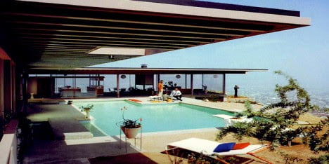 mid century modern house design of Stahl House, Los Angeles