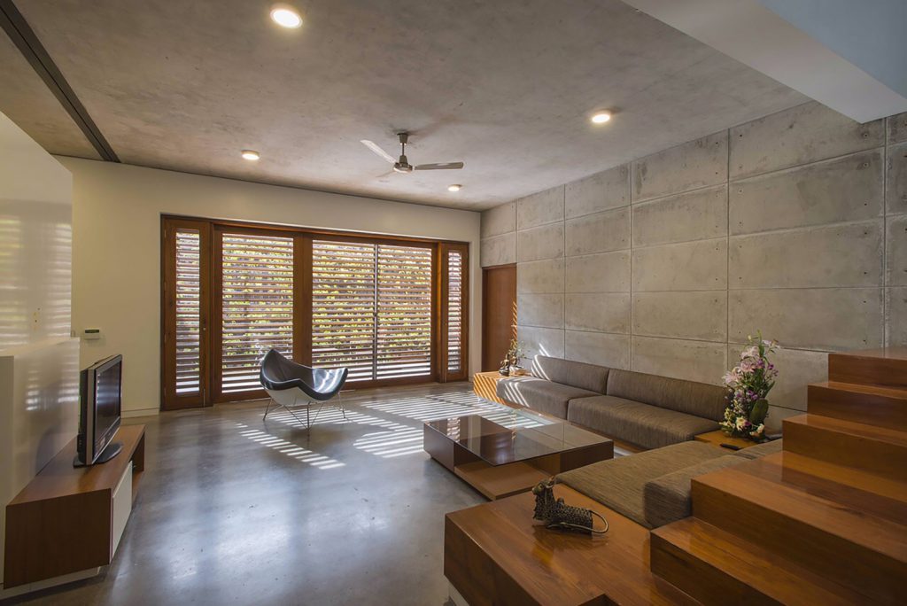 Badri Residence A Modern Indian House Architecture Paradigm (17)